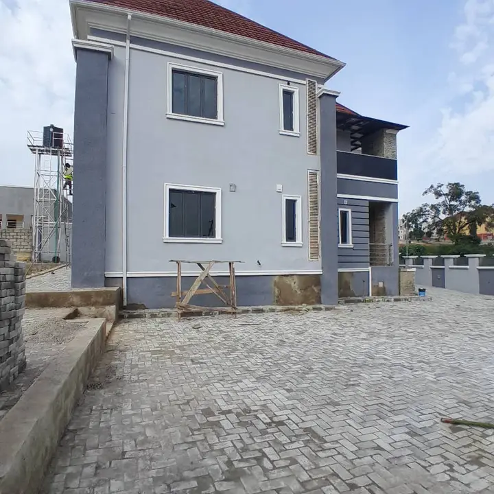 Detached Duplex, photo 4