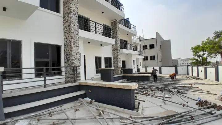 Four Units Terraced Duplexes, photo 3