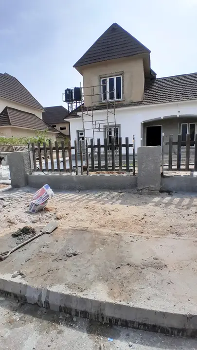 3 Bedroom Semi-Detached Duplex, photo 9
